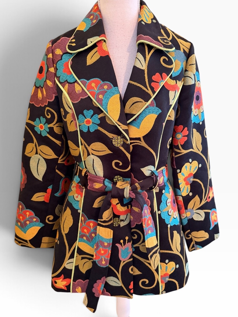3 Sisters VTG Black W/ Multi-Color Floral Brocade Belted Jacket M